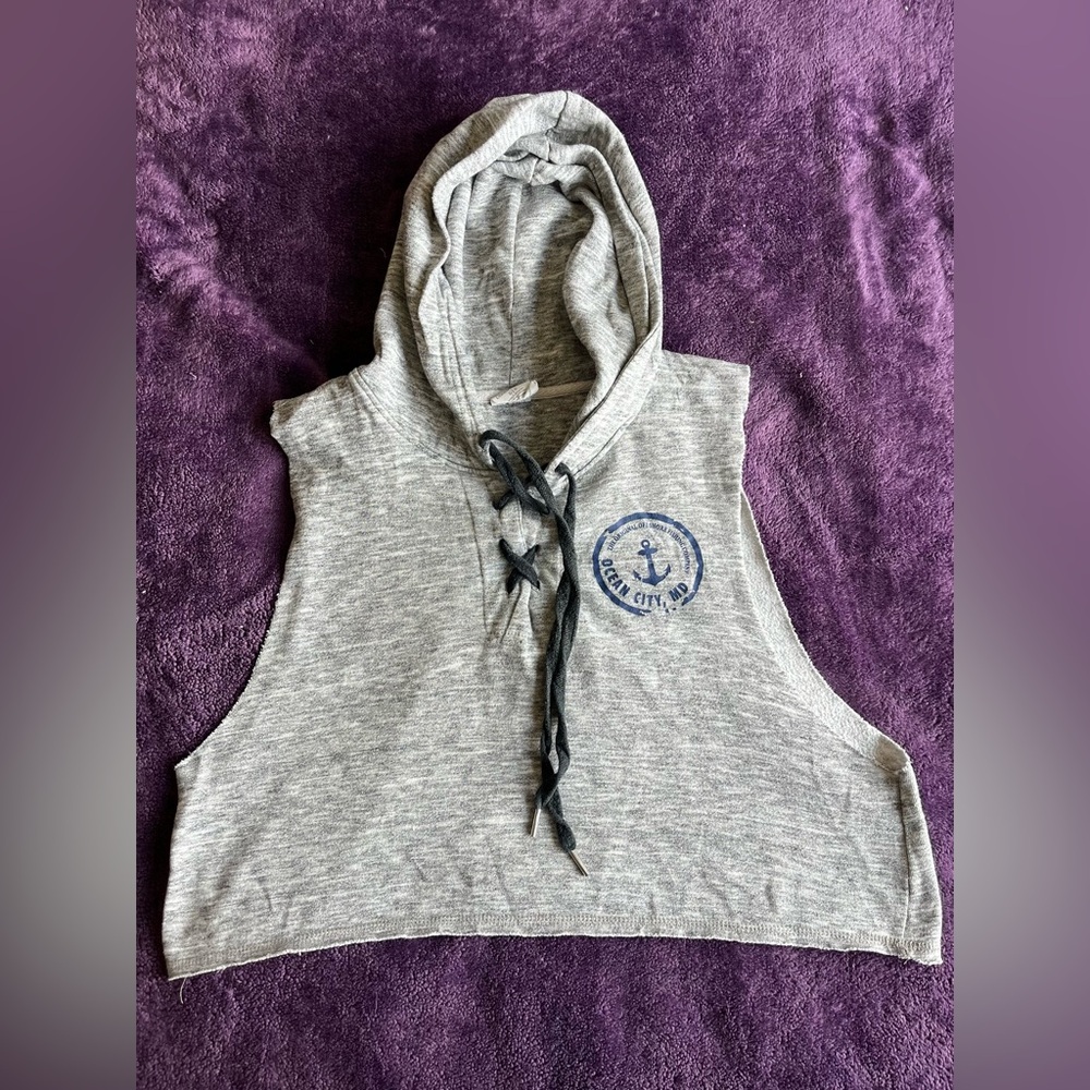 Cropped Sleeveless Hoodie